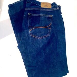 Hollister classic Dark Blue Straight Jeans 38 / 34